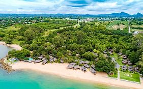 Sunset Village Beach Resort Pattaya